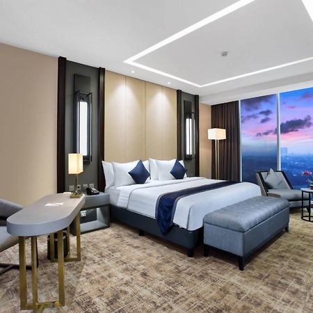 Aston Sidoarjo City Hotel & Conference Center Eksteriør bilde