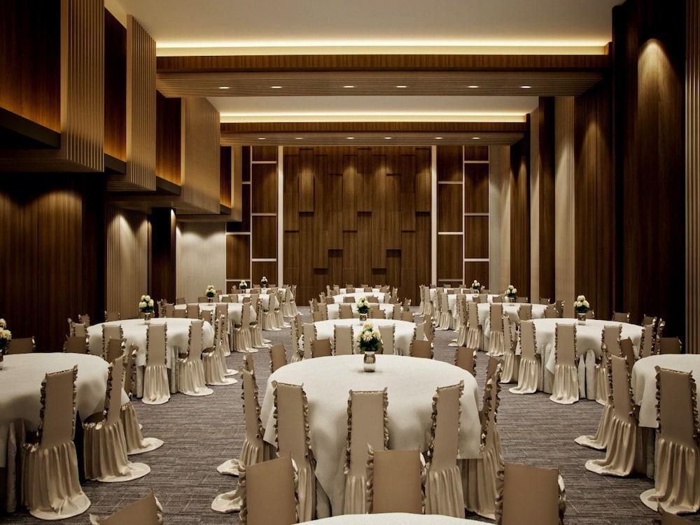Aston Sidoarjo City Hotel & Conference Center Eksteriør bilde