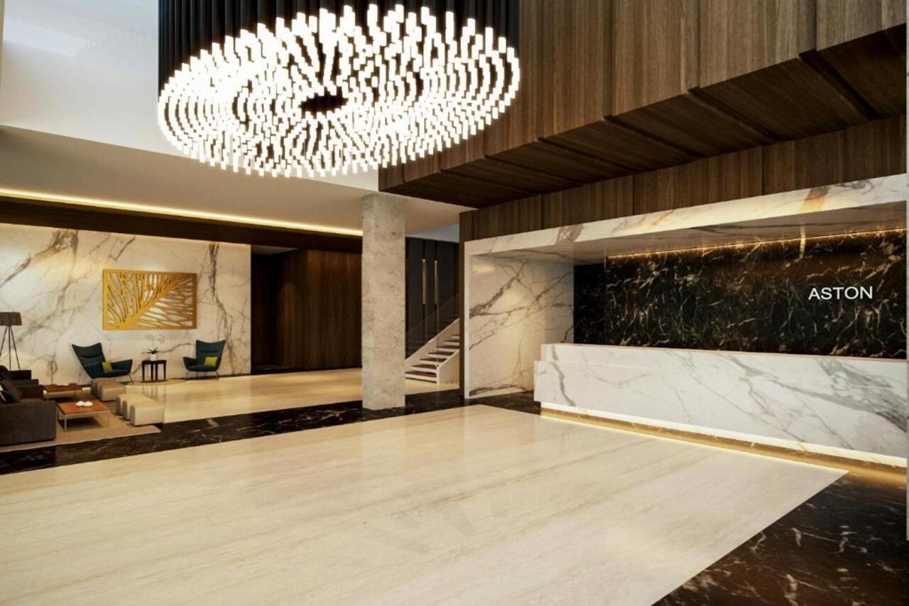 Aston Sidoarjo City Hotel & Conference Center Eksteriør bilde