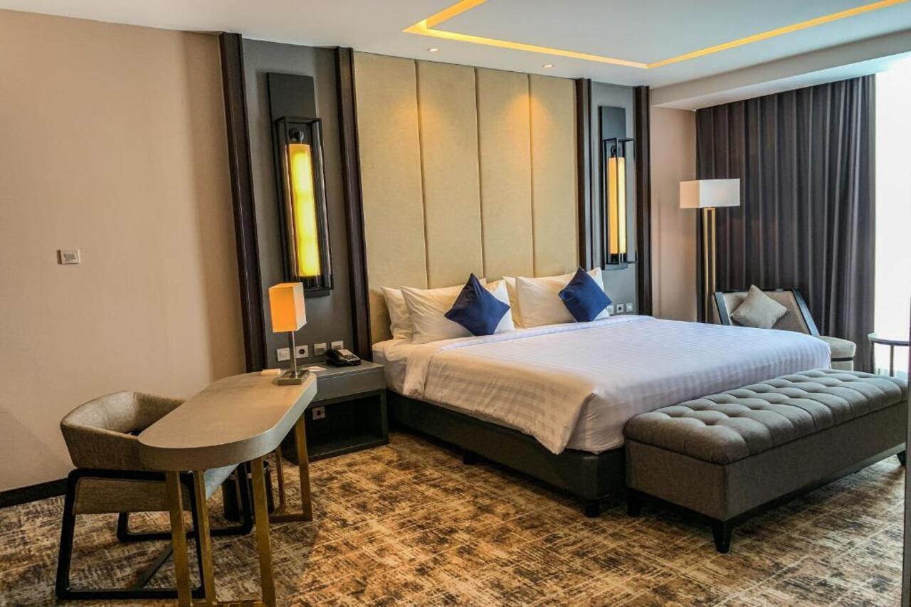Aston Sidoarjo City Hotel & Conference Center Eksteriør bilde
